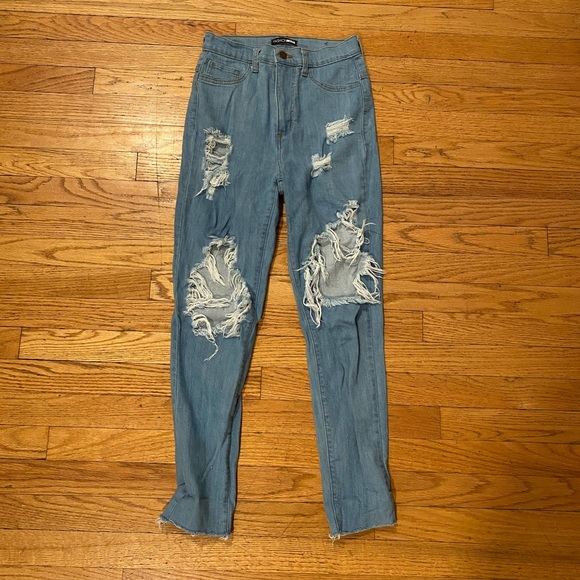 Fashion Nova Denim - ❤️Fashion Nova High Waisted Distressed Jeans❤️